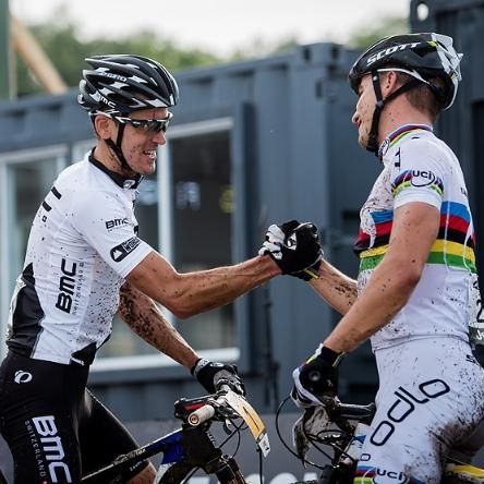 Julien Absalon and Nino Schurter congratulate each other