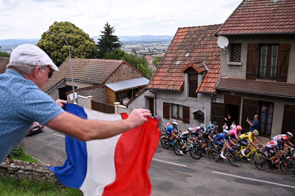 How To Watch The Tour De France Live Tv And Streaming Cyclingnews