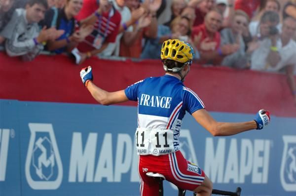 Romain Sicard (France) glides through the finishing area.