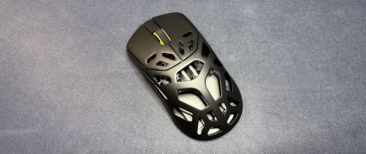 Corsair Sabre v2 Pro Wireless MG Review: Not enough magnesium?