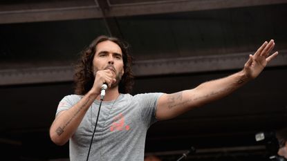 ""The Wall Of Silence Around Russell Brand's Alleged Sexual Misconduct ...