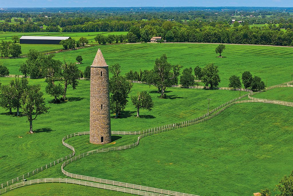 Houses for sale with stables: Castleton, Lexington, Kentucky, USA