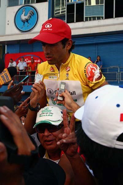 It's interview time for Janier Acevedo (Greatwall-Indeportes Antioquia).