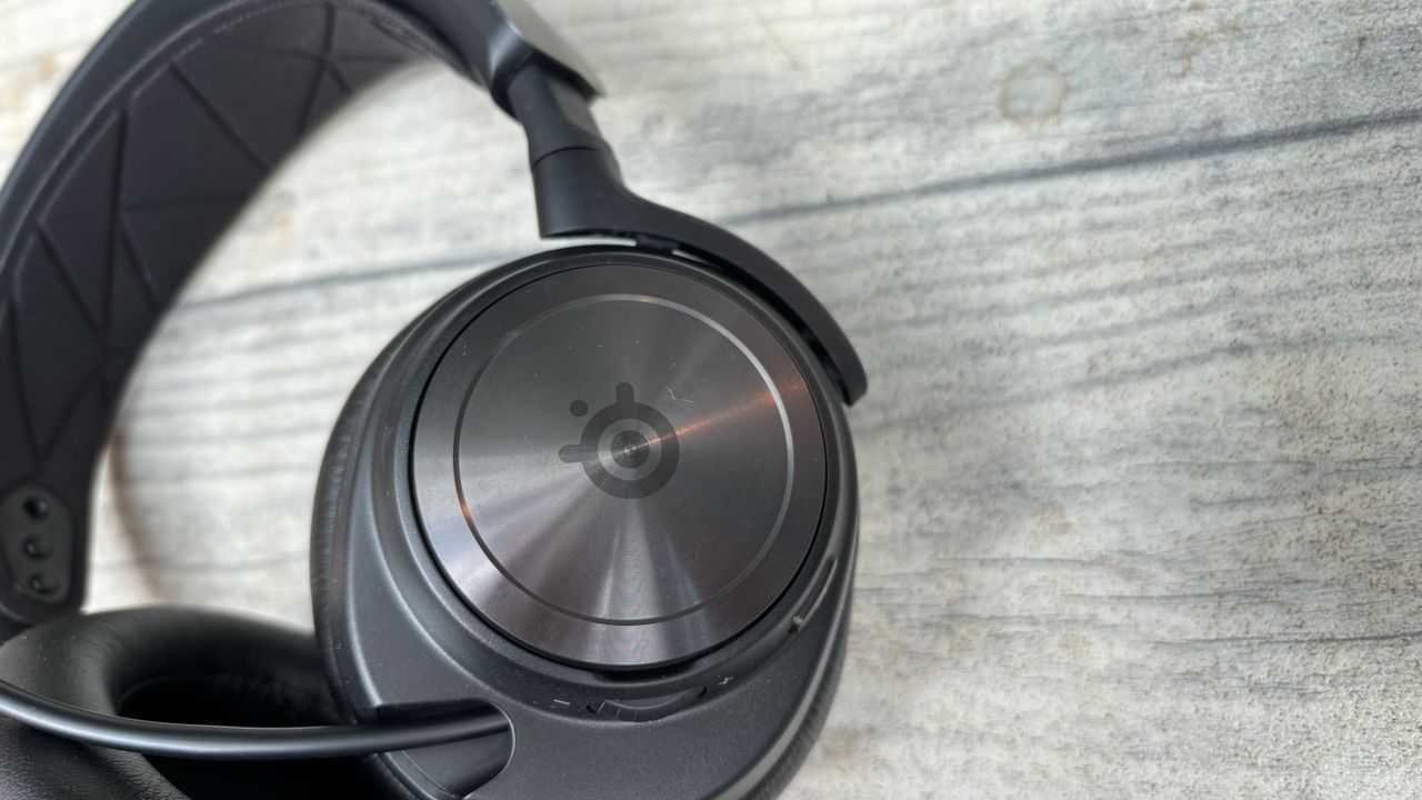 SteelSeries Arctis Nova Pro on a w