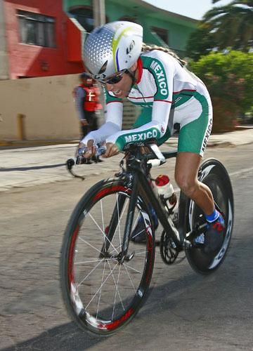 Seventh place finisher Veronica Leal (Mexico).