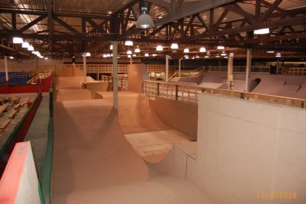 Rhythm expert jumps at the new Ray's Indoor MTB Park in Milwaukee
