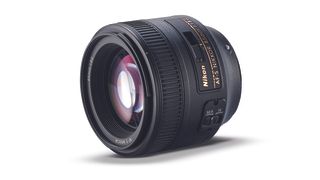 Nikon AF-S 85mm f/1.8G - one of the best portrait lenses