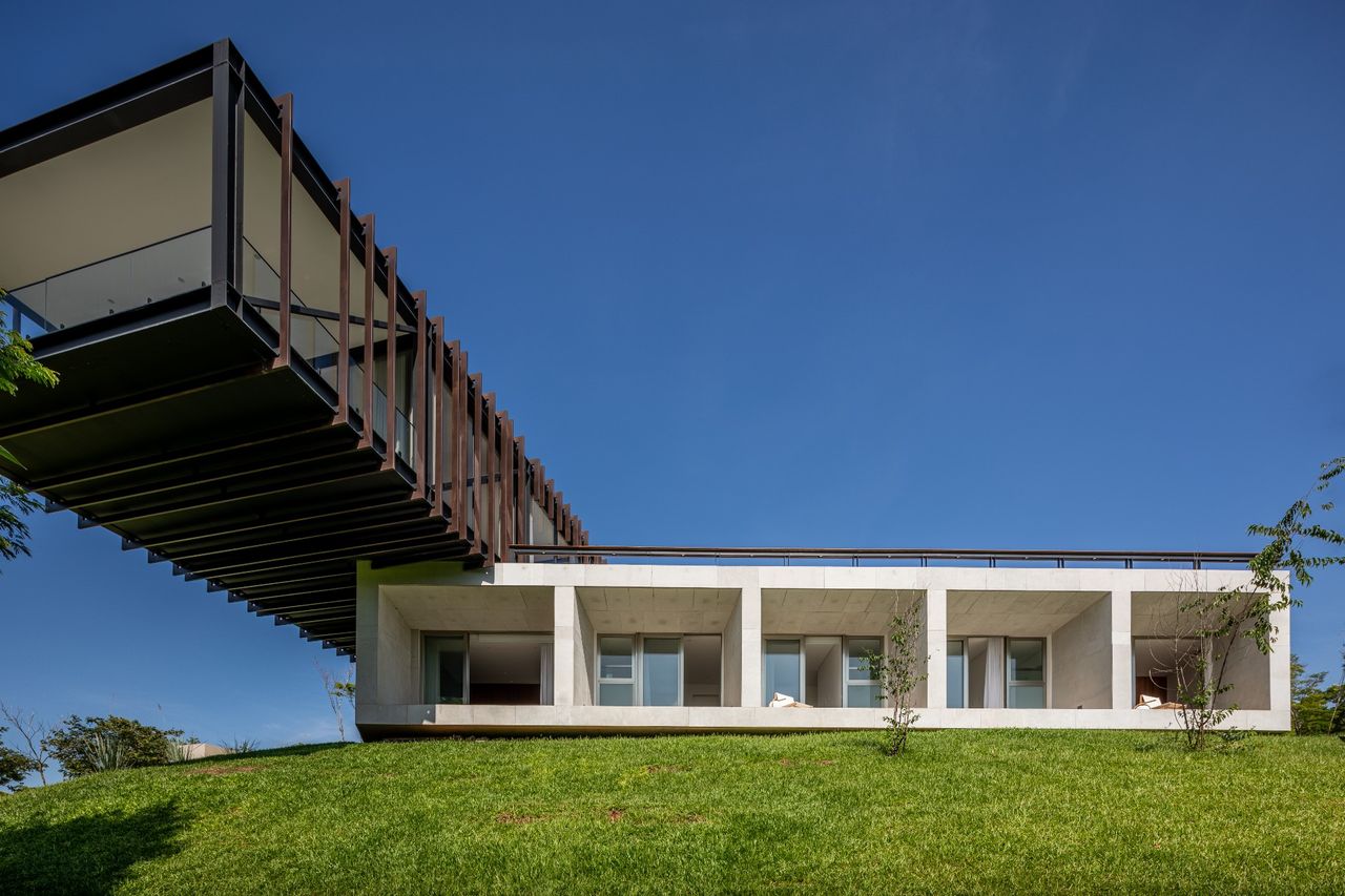 Casa Cigarra by FGMF