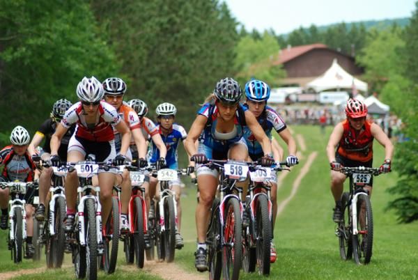 The BelGioioso Elite Series women were led out by Kim Eppen (518) and Abby Strigel (501).