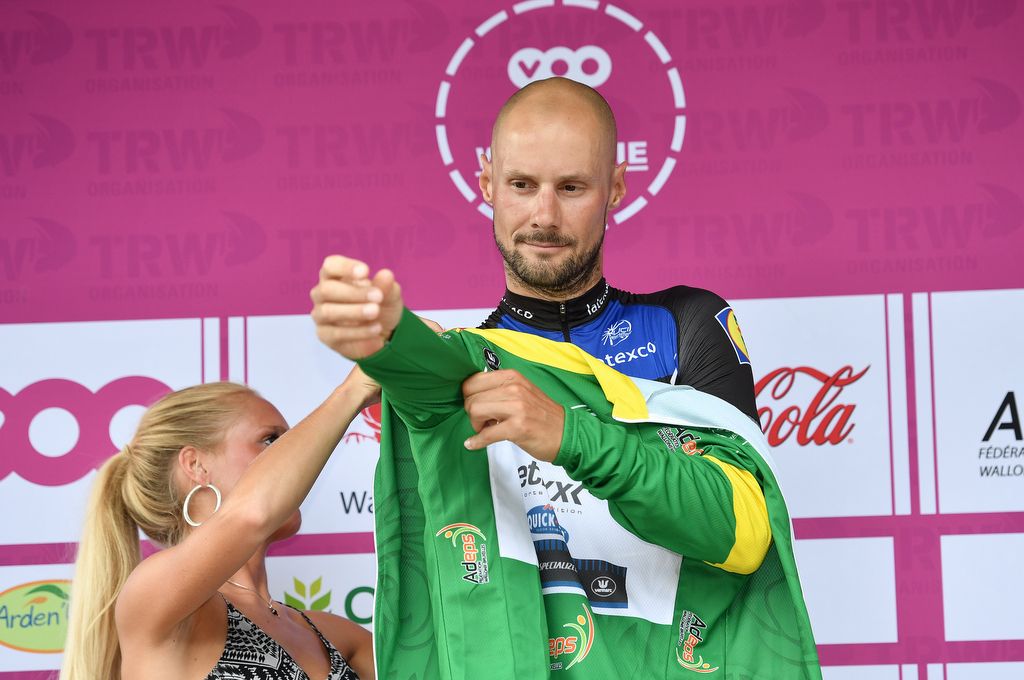Tom Boonen pulls on green