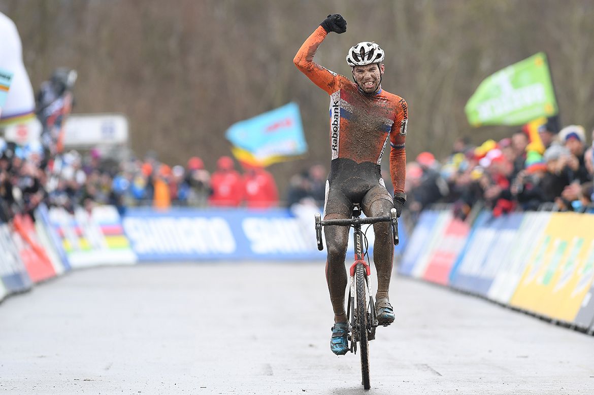 Joris Nieuwenhuis (Netherlands) had plenty of time to celebrate