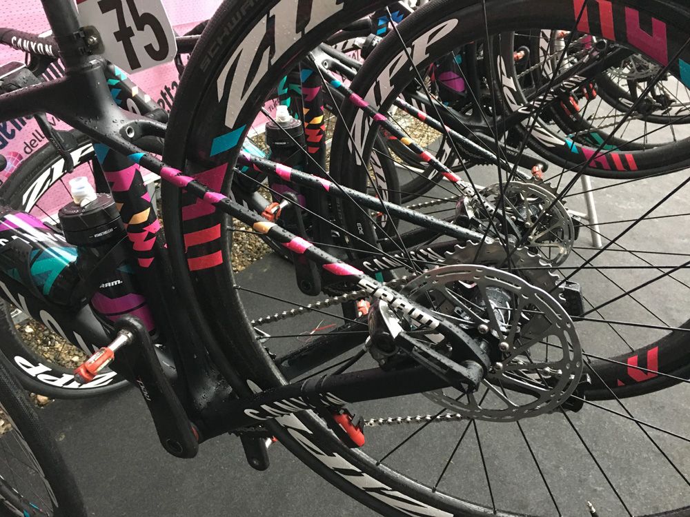 Many of the Canyon-SRAM team were on disc brakes