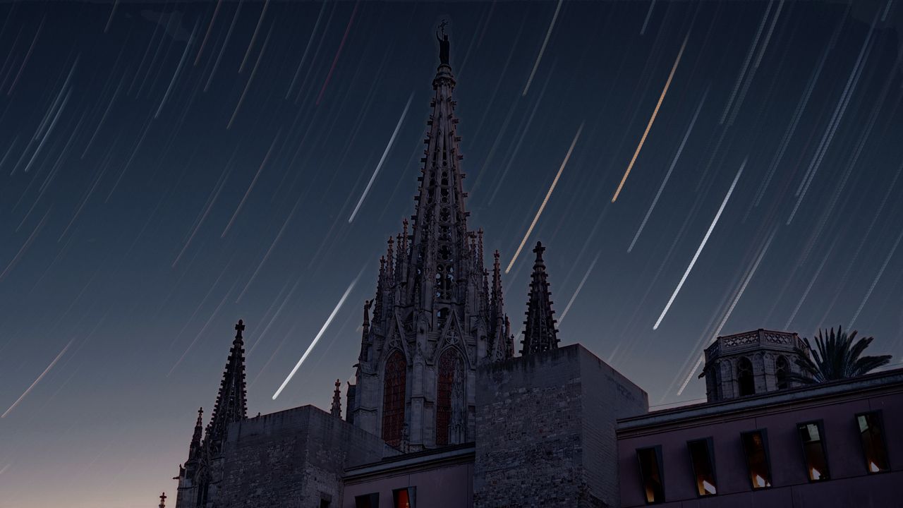 Images of the Catedral de Barcelona, shot on the Xiaomi 14 and edited using the on-device AI photo editor