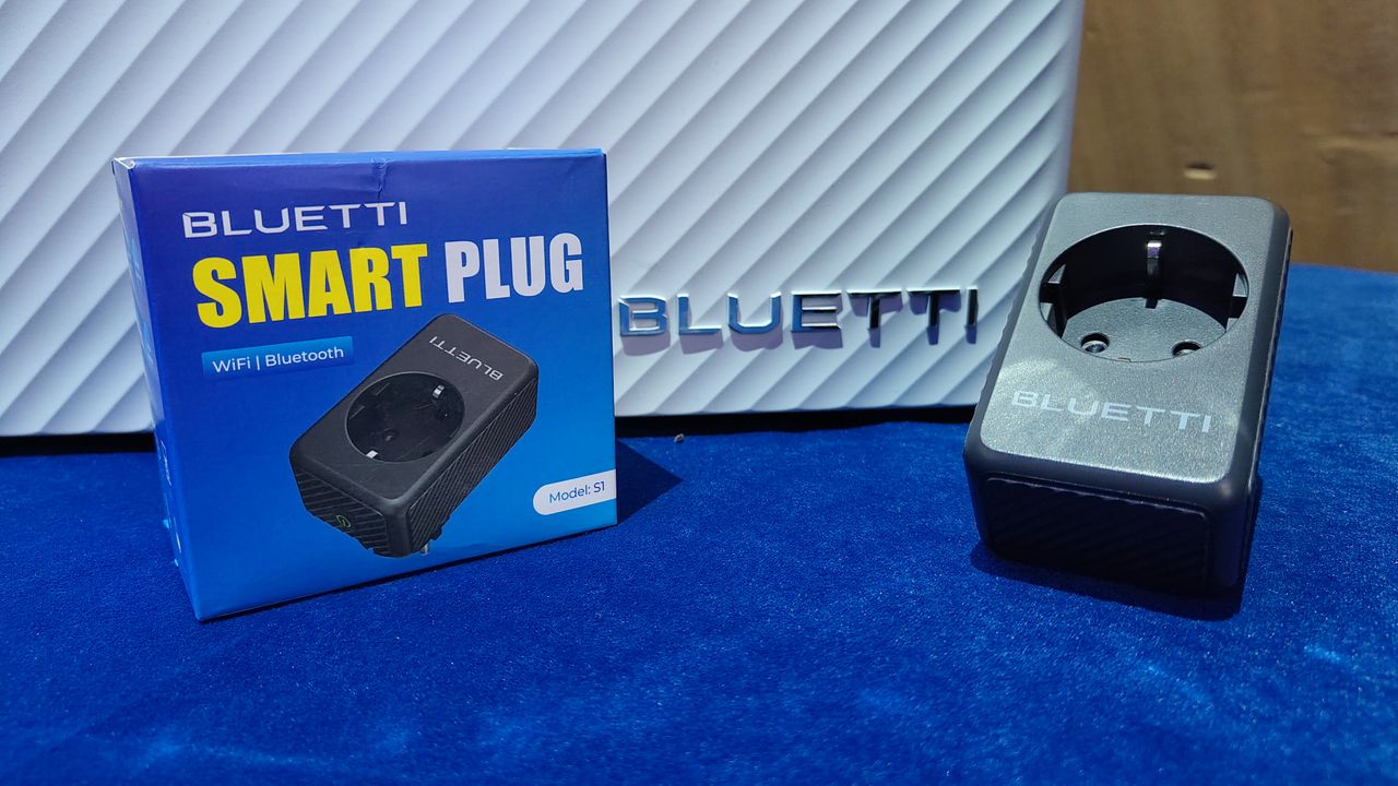 Bluetti Balco accessories, the S Meter and S1 Smart Plug on show at an event in Paris