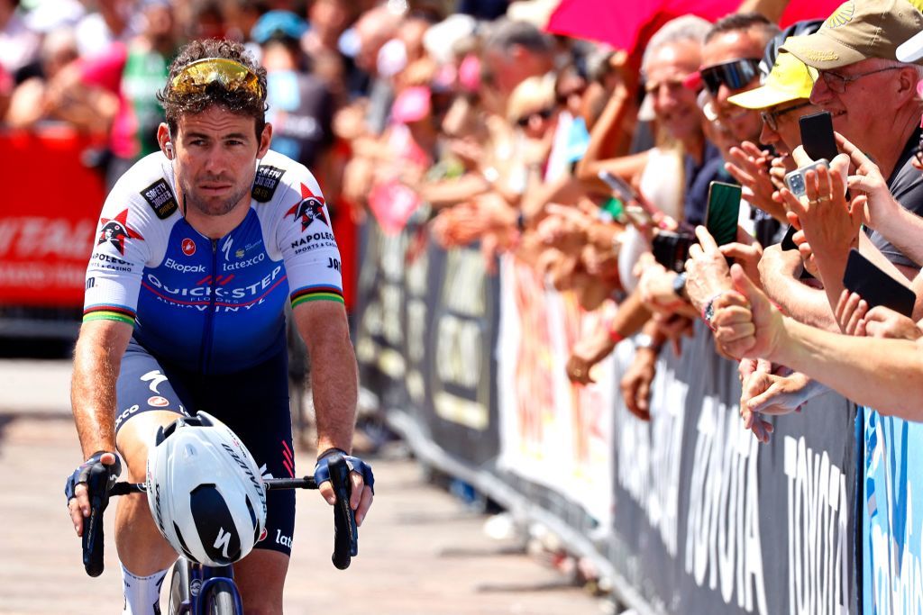Team QuickStep Alpha Vinyls British rider Mark Cavendish arrives for the start of the 18th stage of the Giro dItalia 2022 cycling race 156 km from Borgo Valsugana to Treviso on May 26 2022 Photo by Luca Bettini AFP Photo by LUCA BETTINIAFP via Getty Images