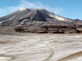 Lastarria volcano