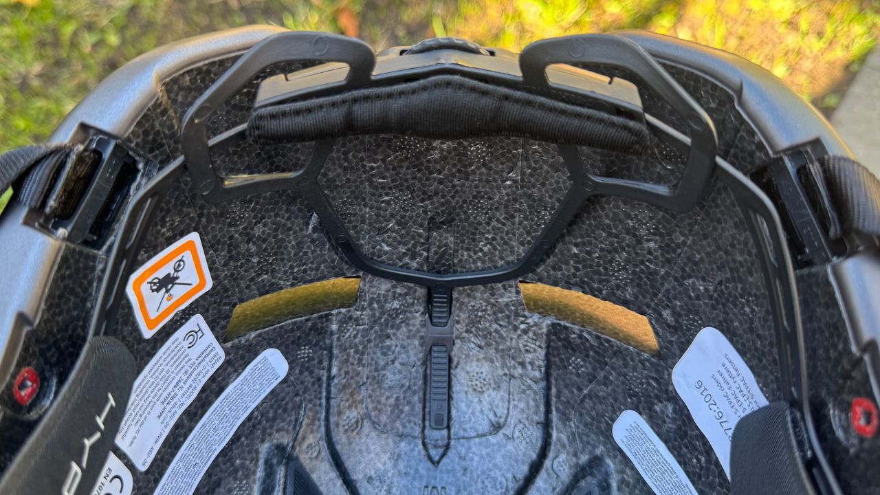 The Abus Hyp-E helmet with the cradle in the highest position