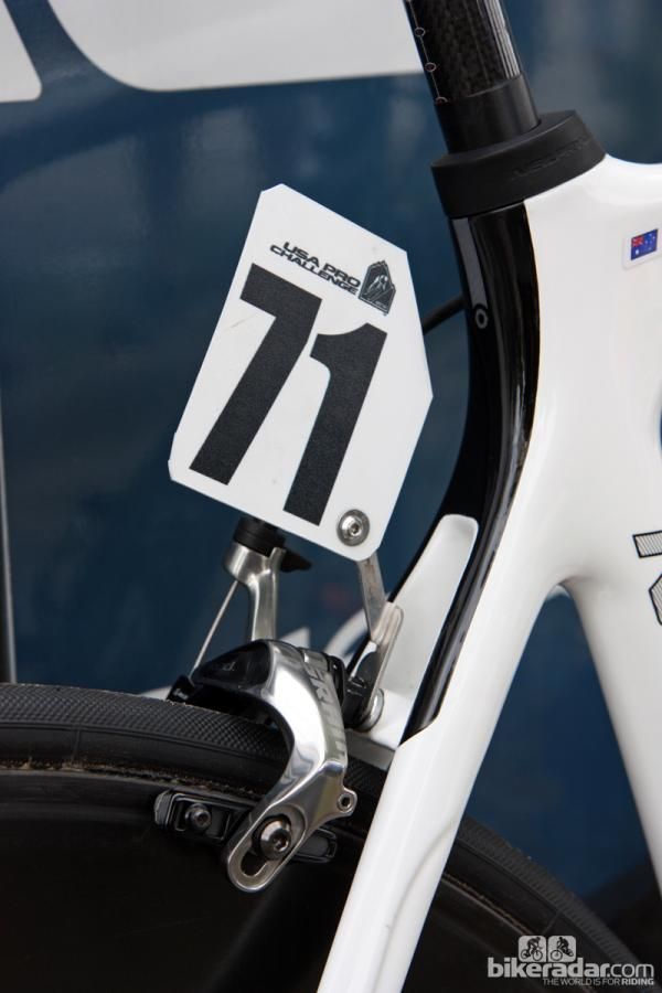 Rory Sutherland's (UnitedHealthcare) number plate is affixed to a K-Edge stainless steel holder.