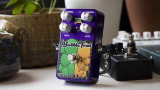 Keeley Electronics Larry LaLonde BubbleTron effects pedal