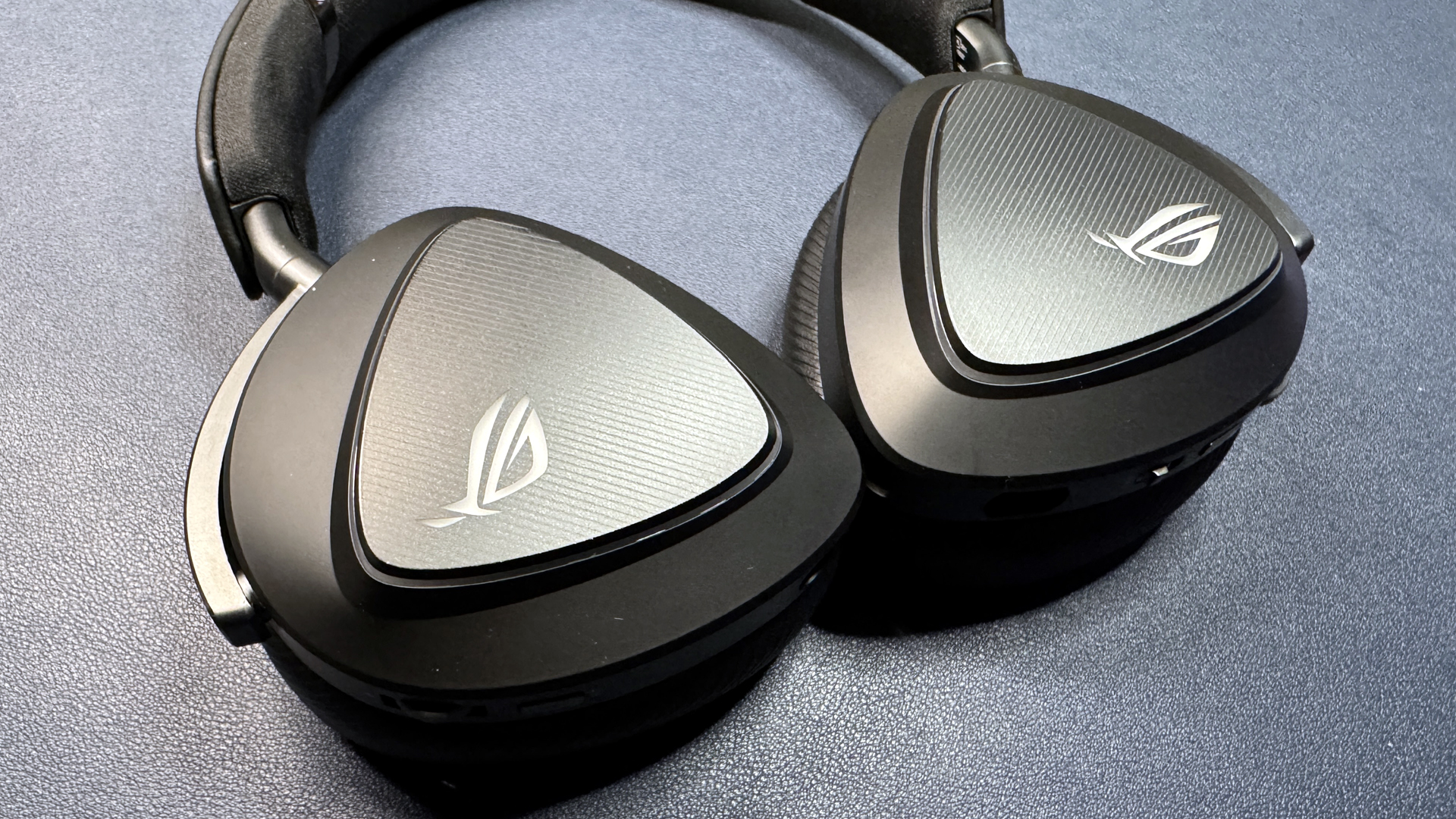 Asus ROG Delta II