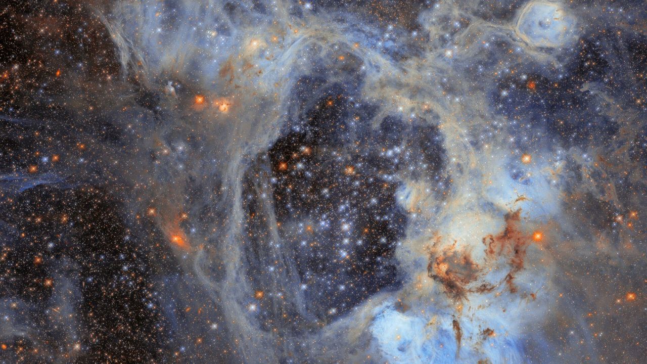 Hubble Telescope sees spectacular 'superbubble' | Space photo of the day for Sept. 4, 2026