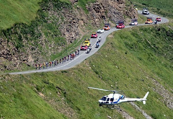 The Pyr&eacute;n&eacute;es offered a scenic background to a day full of action.
