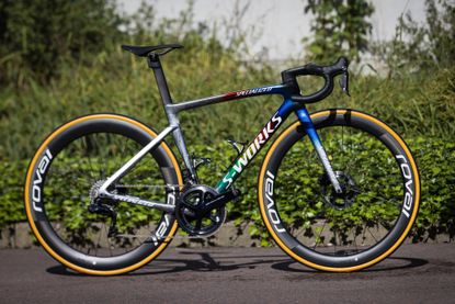 Julian Alaphilippe’s World Champ’s bike 