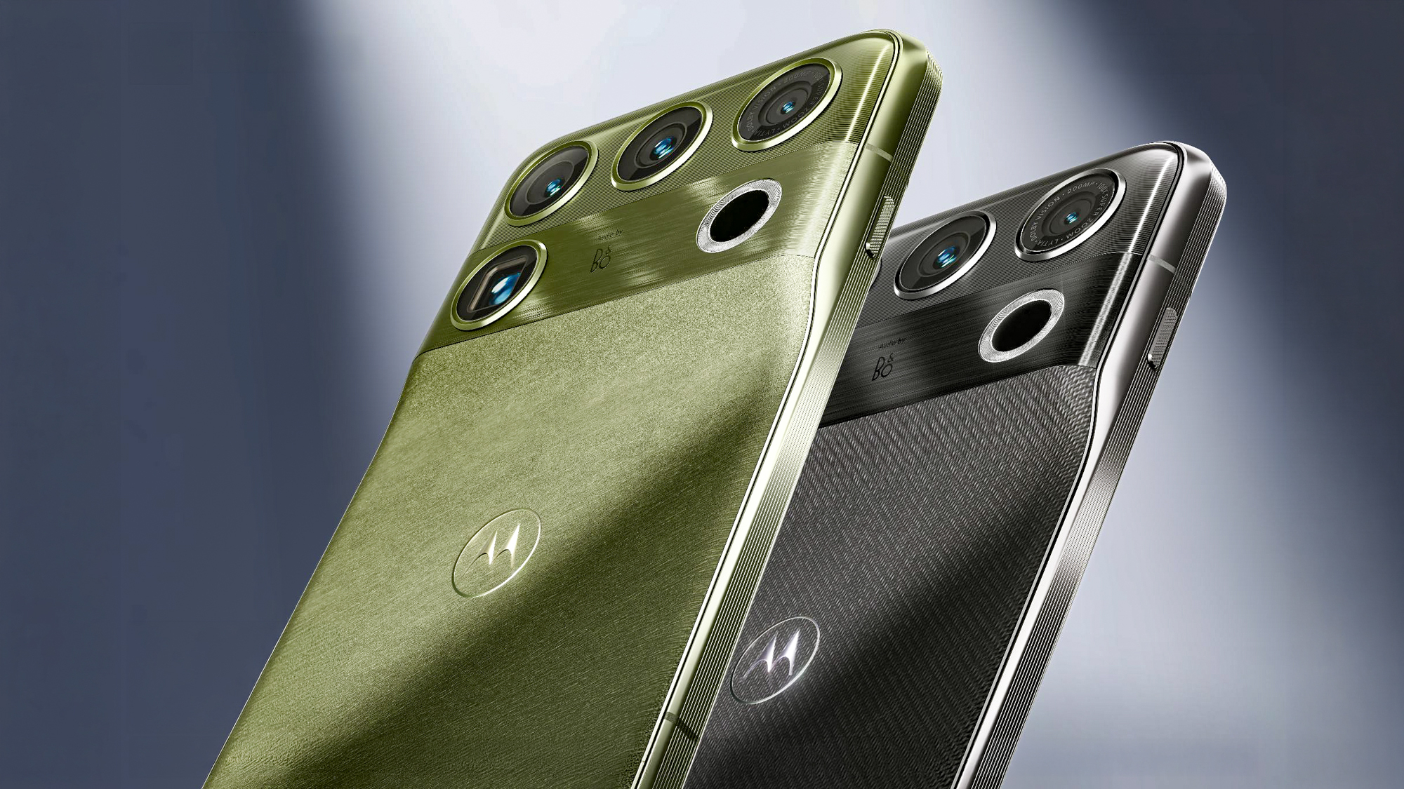 Motorola Signature 27 held in the hand.