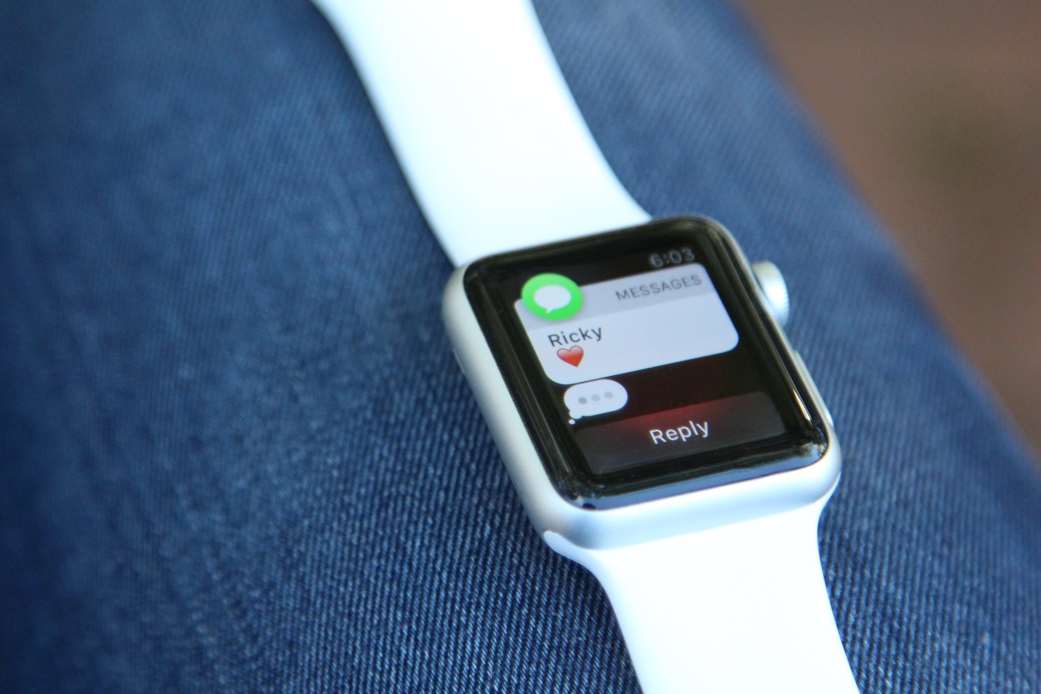 How to Forward a Text from Apple Watch