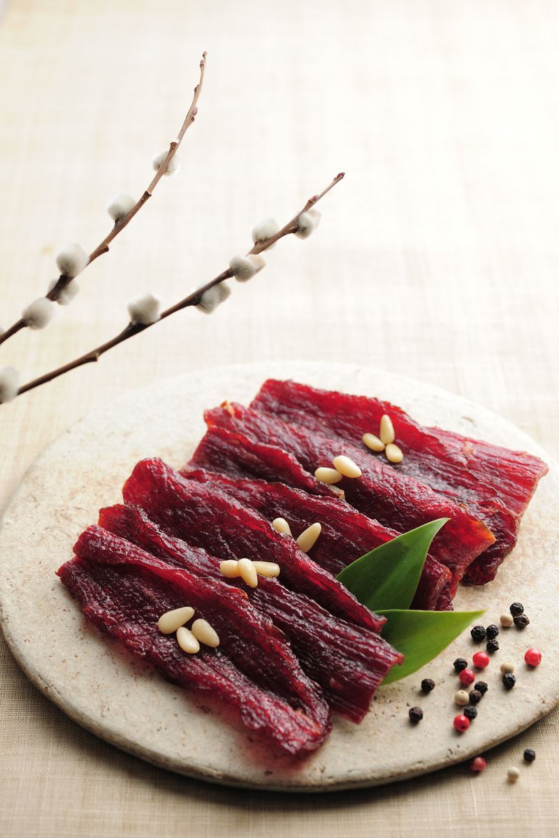 Ingredient, Magenta, Twig, Creative arts, Craft, Still life photography, Knitting, Needlework,