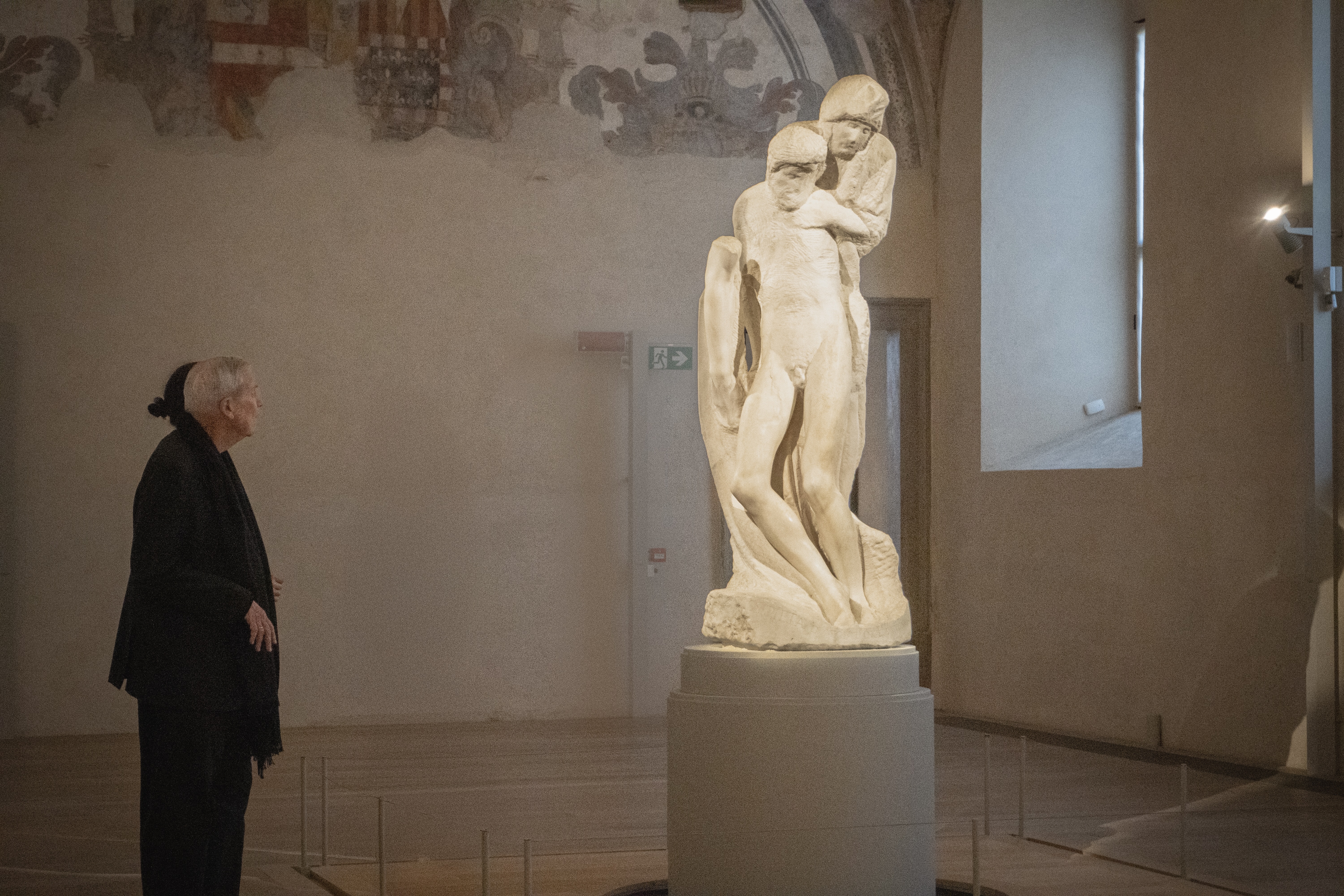People viewing Michelangelo’s 'Pietà Rondanini'