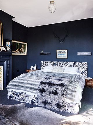 dark-master-bedroom