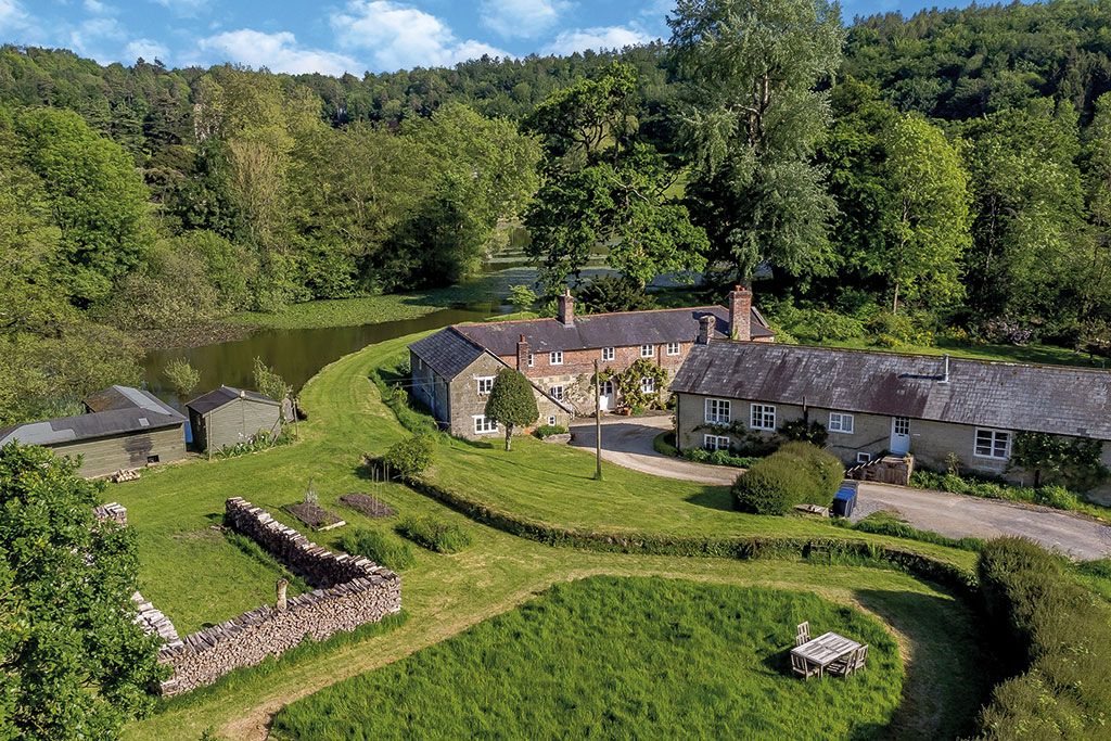 Properties for sale with home offices: Ark Farm, Old Wardour, Tisbury, Salisbury