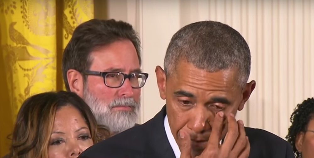 obama crying while denouncing gun violence