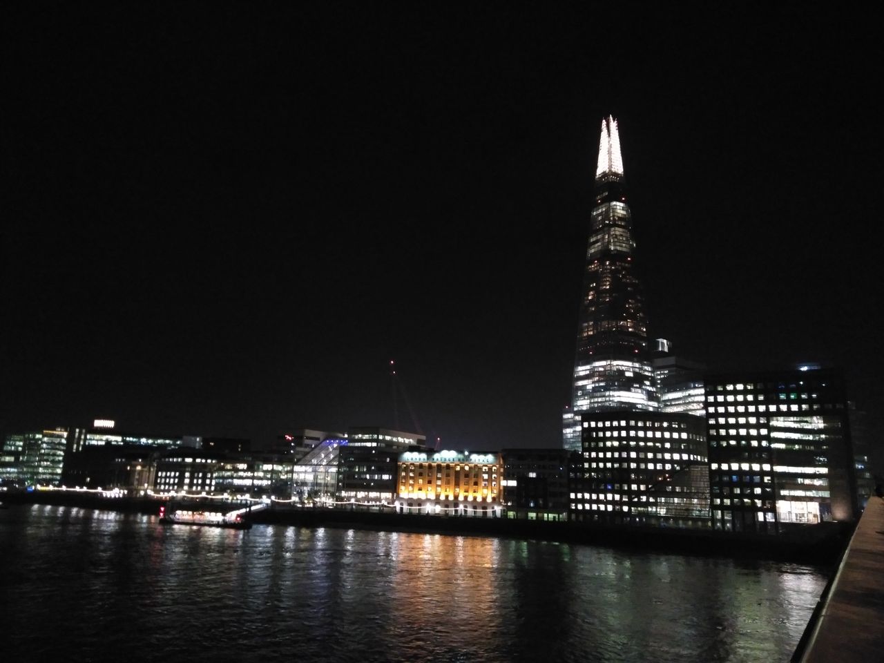 In total darkness, noise starts to creep in and areas of light can become blocky and blurred. Results, however, are still strong for a near &pound;200 phone.