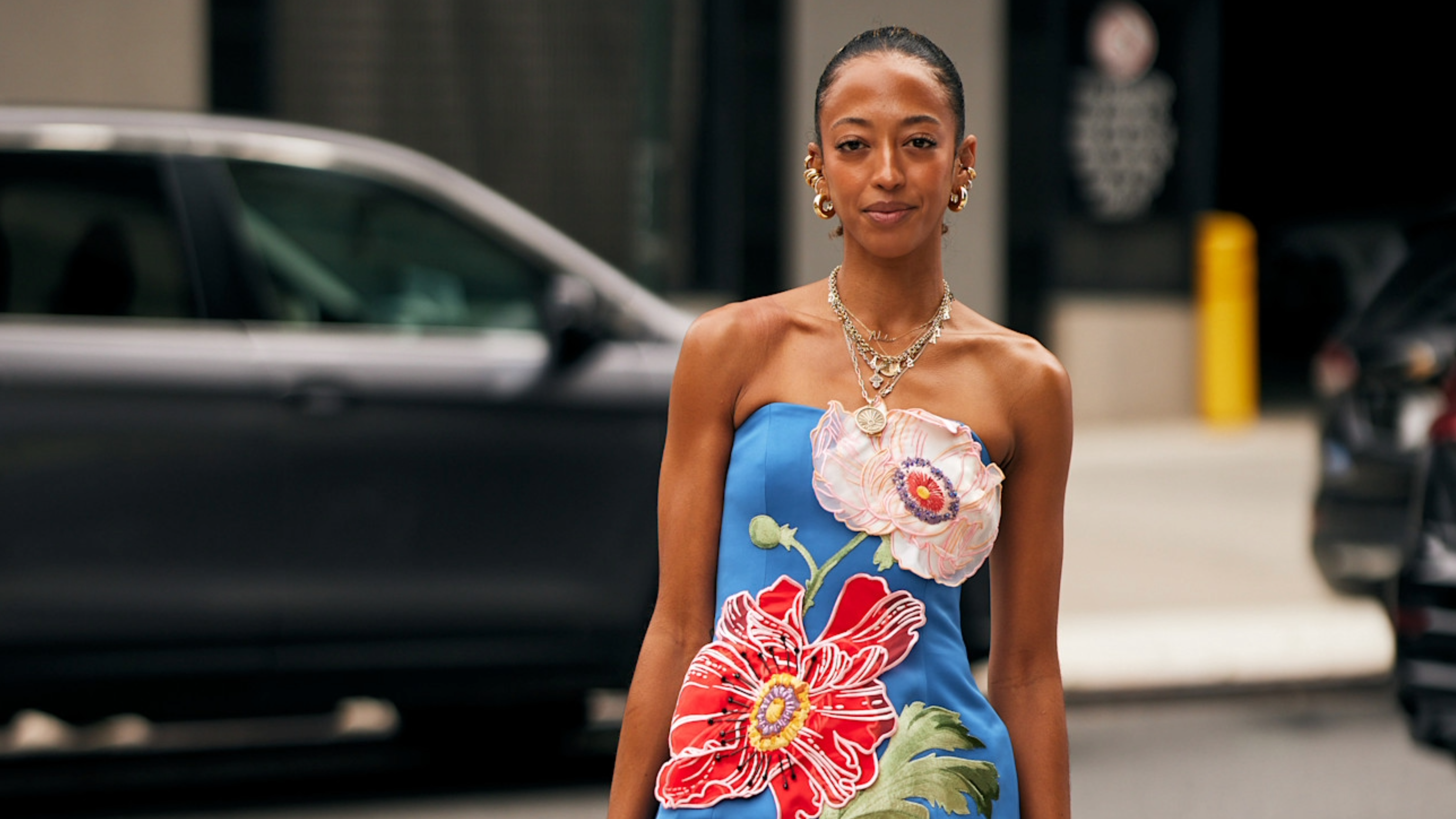 woman wearing a tube top in New York