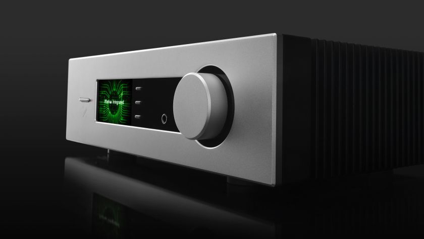 The Quad Platina Integrated amp at a 3/4 angle on a black background.