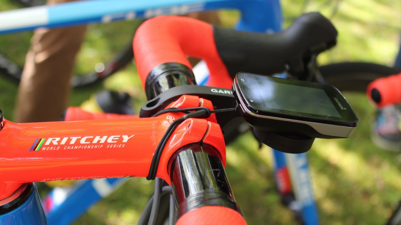 Yoann Offredo tethered his Garmin to his handlebars for extra security
