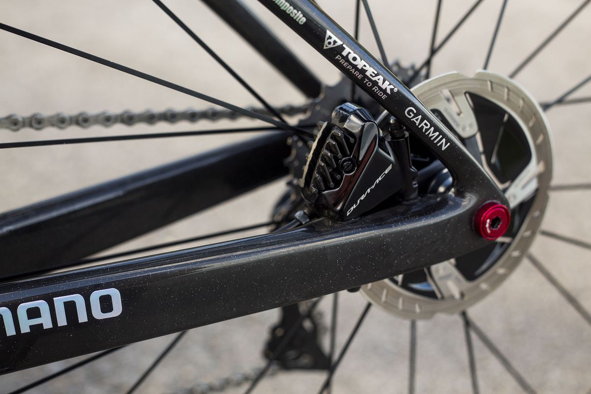 Annemiek van Vleuten's Scott Addict RC has disc brakes