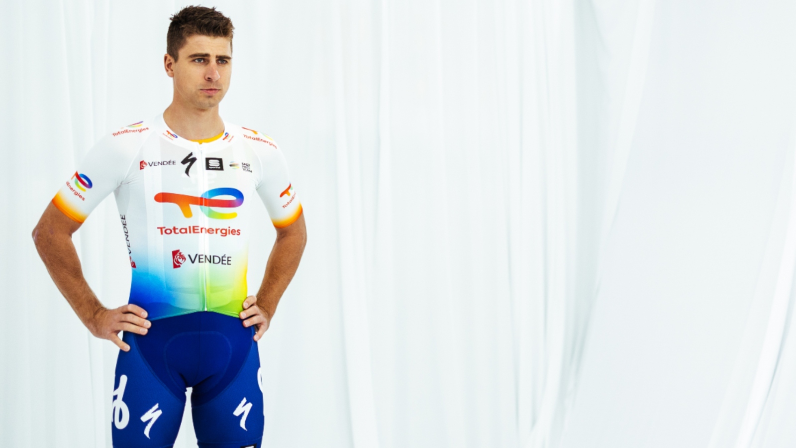 Team TotalEnergies 2022 kit Sportful Peter Sagan