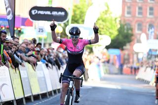 Clare Rose wins, Tour Series 2016, Stoke-on-Trent