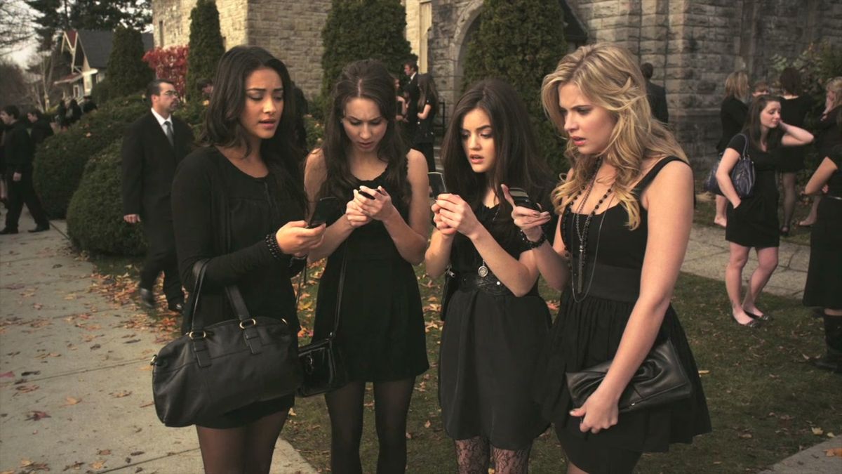 The core four characters of Pretty Little Liars.