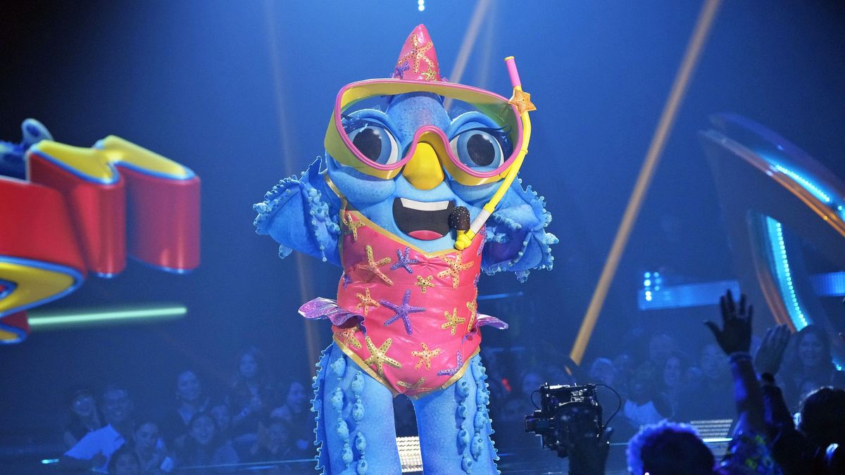 Starfish performs on The Masked Singer season 11