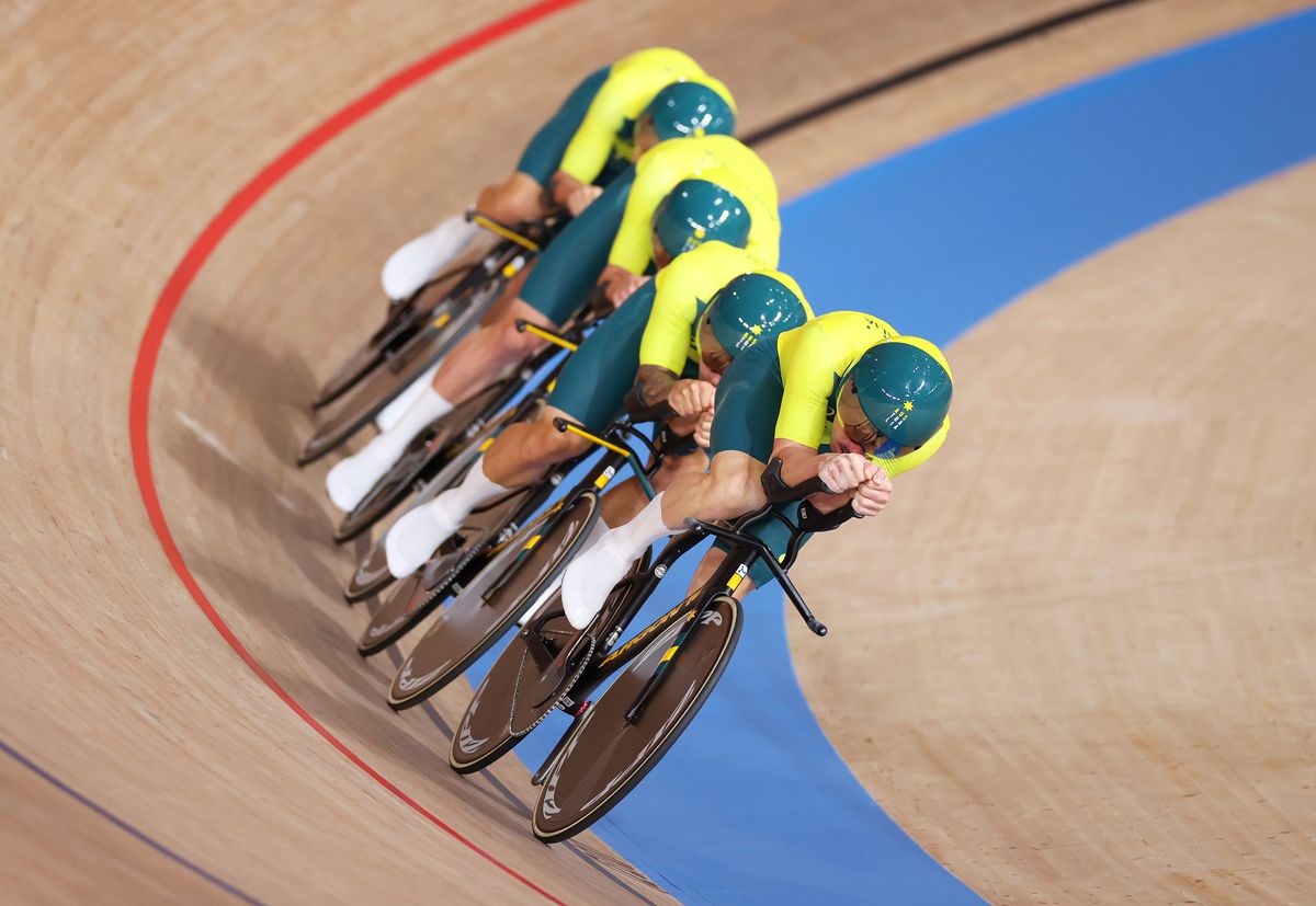 The Australian men's team pursuit team in Tokyo