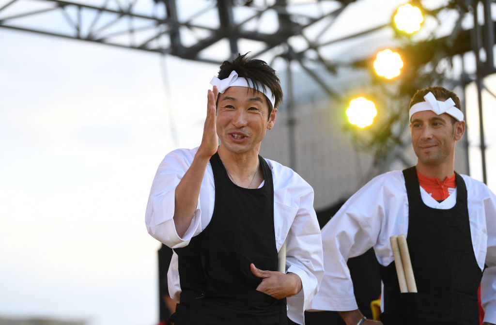 Fumiyuki Beppu shows off his moves