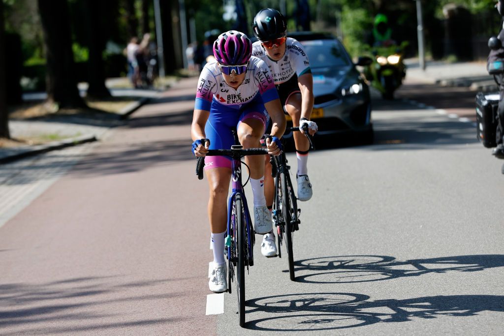 EDE NETHERLANDS AUGUST 31 Georgia Baker of Australia and Team BikeExchange Jayco competes in the breakaway during 25th Simac Ladies Tour 2022 Stage 2 a 1178km stage from Ede to Ede SLT2022 UCIWWT on August 31 2022 in Ede Netherlands Photo by Bas CzerwinskiGetty Images