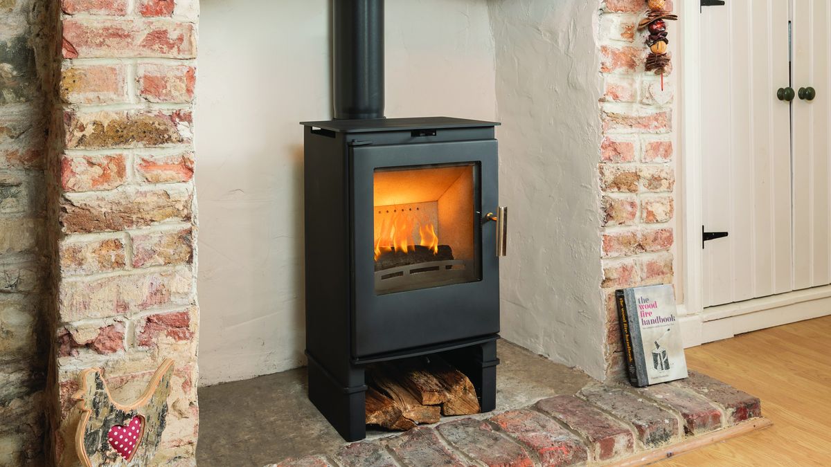 Log burner ventilation requirements you need to know about Homebuilding