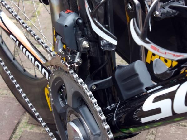 The chain watcher on Andre Greipel's (Columbia-HTC) Scott Addict not only help keep the chain in place but also secure one section of the wiring harness to the frame.