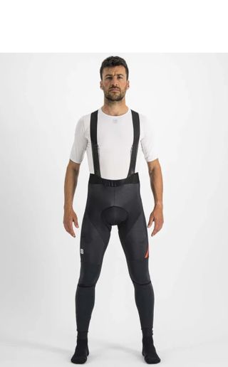 A cyclist wearing a pair of Sport Fiandre bib tights