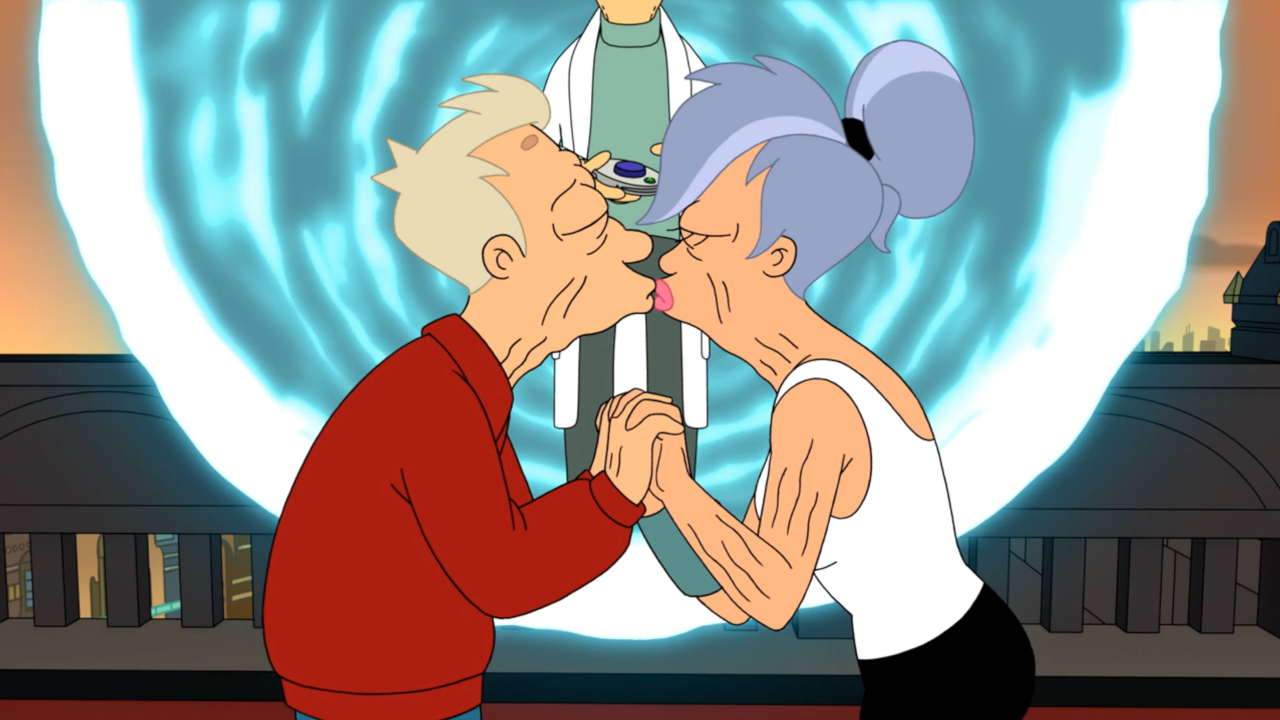 Old Fry y Leela se besan frente a un portal temporal abierto en Futurama.